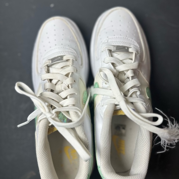 Nike Air Force 1 Low LV8 - Pastel Paisley - Picture 4 of 4